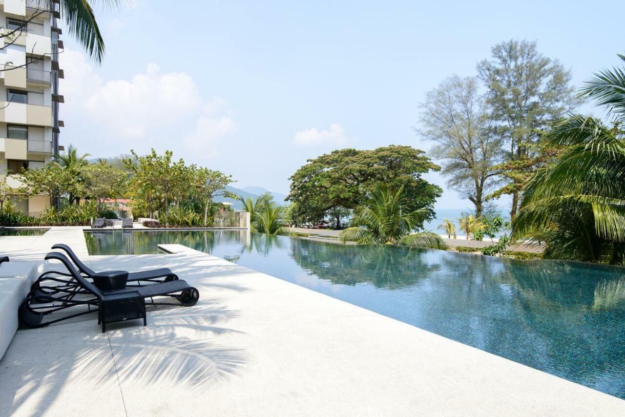 By The Sea Beach Front Apartment Batu Ferringhi Exterior photo