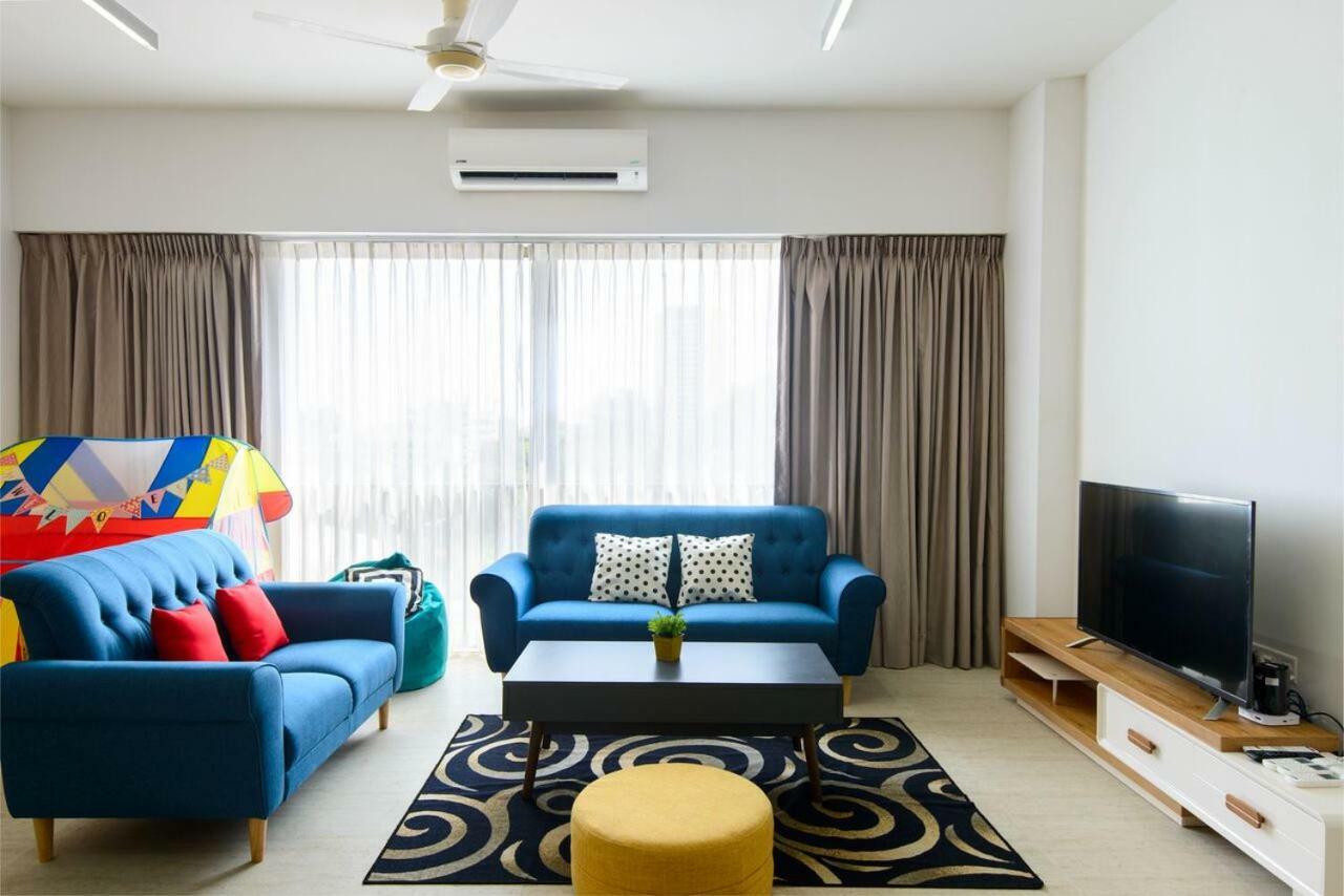 By The Sea Beach Front Apartment Batu Ferringhi Exterior photo